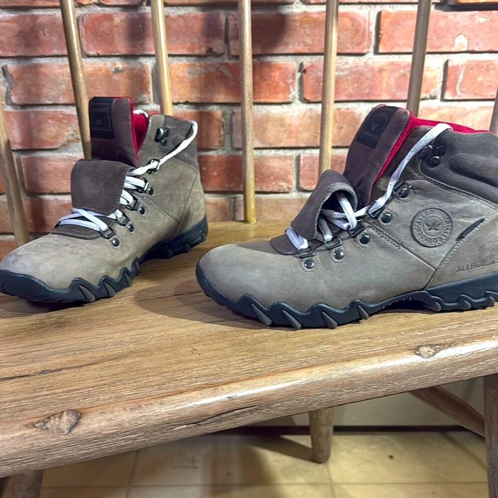 ALLROUNDER by MEPHISTO WOMEN'S LEATHER BOOTS SIZE EU 7.5 /  US 10